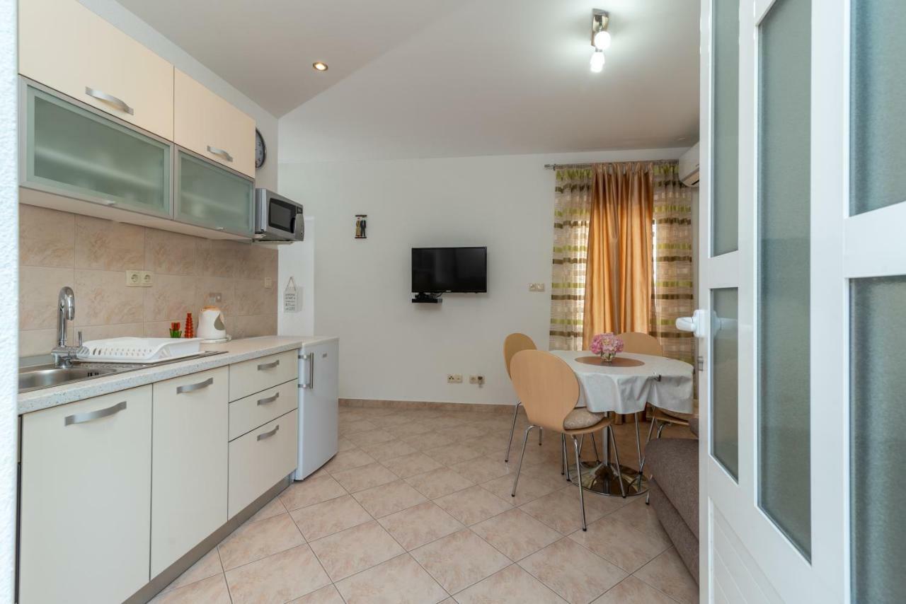 Apartment Nives Trogir Dış mekan fotoğraf