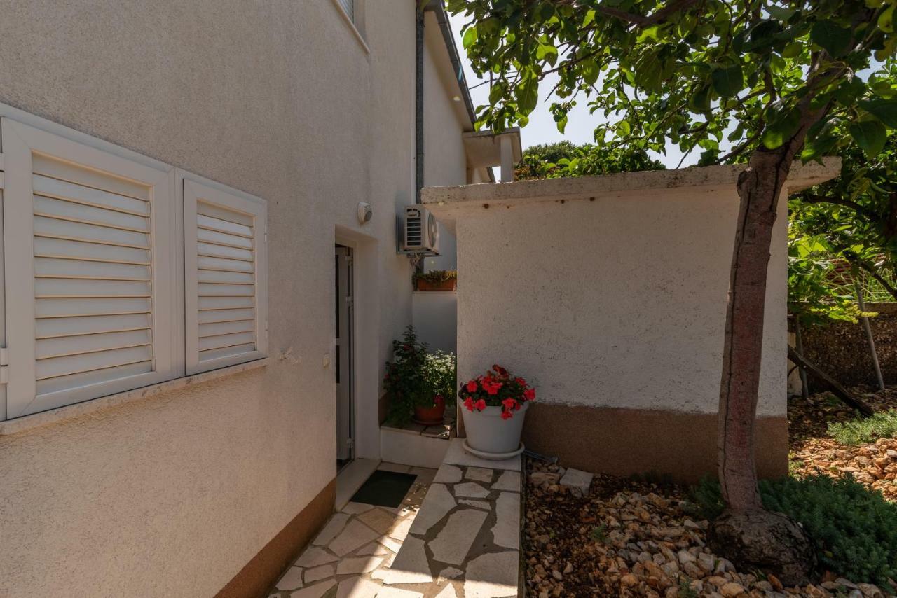 Apartment Nives Trogir Dış mekan fotoğraf